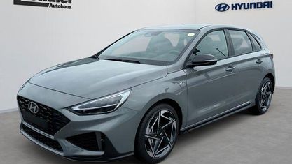 Neu Hyundai i30 N Line 140 PS (102 kW) 2025 Grau Limousine