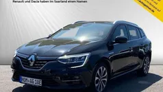 Blackpearlschwarz (metallic) Gebraucht 2021 Renault Mégane IV Intens Kombi | 23.950 € (Teuer)