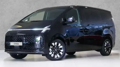 Neu Hyundai Staria Prime 224 PS (164 kW) 2026 Schwarz Van / Kleinbus