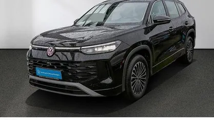 Grenadillschwarz metallic Gebraucht 2025 VW Tayron Life SUV | 49.380 € (Fairer Preis)