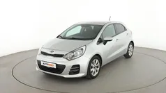 Grau Gebraucht 2016 Kia Rio 2 Limousine | 8.300 € (Fairer Preis)