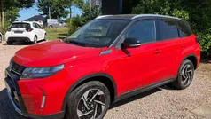 Bright red/cosmic black pearl Neu 2025 Suzuki Vitara Comfort+ SUV | 25.540 € (Fairer Preis)