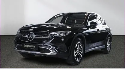 Gebraucht Mercedes GLC220 Advanced 197 PS (144 kW) 2024 Schwarz SUV