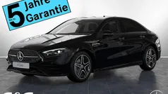 Metalliclack kosmosschwarz Gebraucht 2024 Mercedes A200 AMG Limousine | 34.399 € (Fairer Preis)