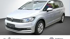 Gebraucht 2024 VW Touran Comfortline Van / Kleinbus | 32.880 € (Fairer Preis)