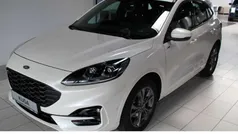 Arktisweiß (metallic) Gebraucht 2023 Ford Kuga ST-Line SUV | 26.490 € (Fairer Preis)