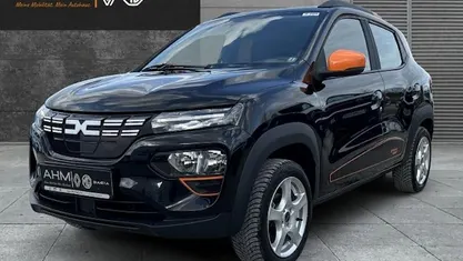 Begagnad Dacia Spring Essentiel 33 kW (45 HK) 2023 Svart Halvkombi
