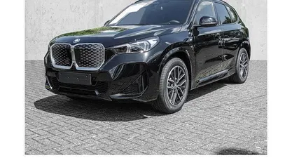 Gebraucht 2025 BMW iX1 M Sport SUV | 52.740 € (Fairer Preis)