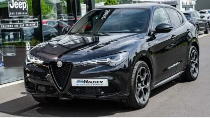 Begagnad Alfa Romeo Stelvio Veloce 209 HK (153 kW) 2023 Svart SUV
