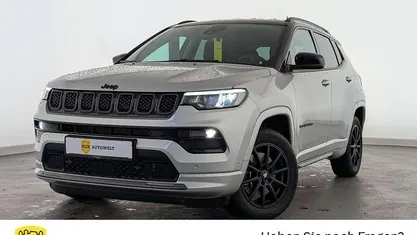 Gebraucht Jeep Compass 241 PS (177 kW) 2022 Silber SUV