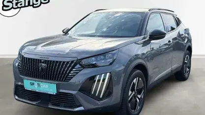 Gebraucht Peugeot 2008 GT 131 PS (96 kW) 2024 Grau SUV
