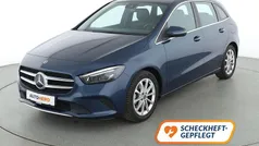 Blau Gebraucht 2020 Mercedes B200 Progressive Van / Kleinbus | 20.360 € (Superpreis)