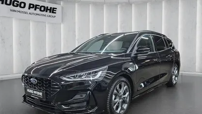 Schwarz Gebraucht 2024 Ford Focus ST-Line X Kombi | 27.490 € (Fairer Preis)
