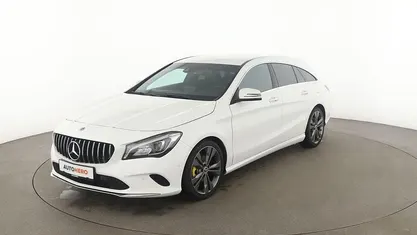 Weiß Gebraucht 2018 Mercedes CLA180 Shooting Brake Urban Kombi | 17.200 € (Fairer Preis)