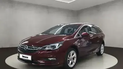 Używany Opel Astra Dynamic 125 KM (91 kW) 2018 Czerwony Kombi