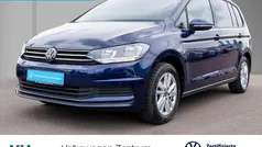 Atlantik blue metallic Gebraucht 2024 VW Touran Comfortline Van / Kleinbus | 33.380 € (Fairer Preis)