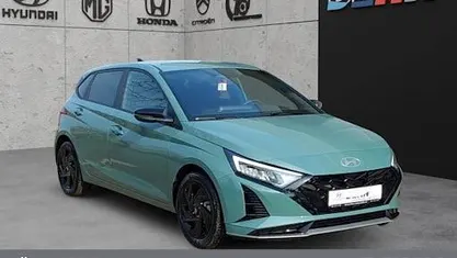 Neu Hyundai i20 Blackline 90 PS (66 kW) 2026 Schwarz Kleinwagen