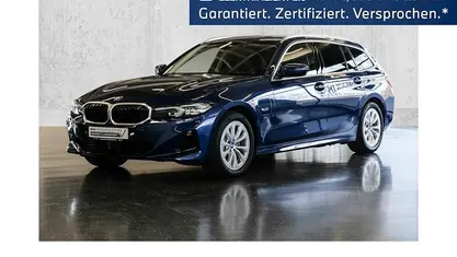 Blau Gebraucht 2022 BMW 320e Sport Line Kombi | 27.270 € (Guter Preis)