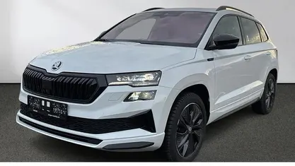 Gebraucht 2025 Skoda Karoq SportLine SUV | 38.880 € (Fairer Preis)
