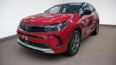Lackierung bright red/metallic Gebraucht 2024 Opel Grandland X Elegance SUV | 23.945 € (Guter Preis)