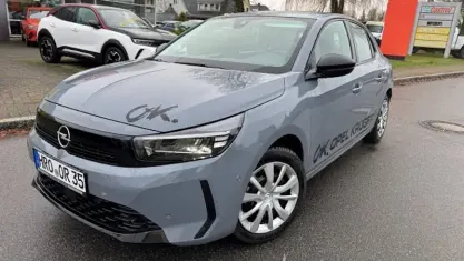 Usata Opel Corsa Basis 75 CV (55 kW) 2024 Grigio Berlina