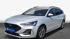 Moondust silber metallic Gebraucht 2023 Ford Focus ST-Line X Kombi | 21.980 € (Fairer Preis)