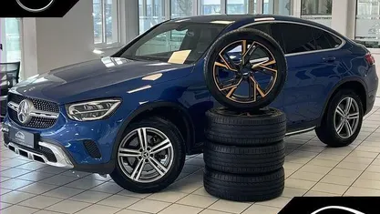 Gebraucht Mercedes GLC220 AMG 194 PS (142 kW) 2023 Lack spektralblau Coupé