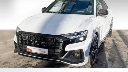 Gletscherweiß metallic Gebraucht 2022 Audi Q8 Ambiente SUV | 59.880 € (Guter Preis)