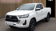 Weiß Neu 2025 Toyota HiLux Comfort Abholung | 49.614 € (Superpreis)