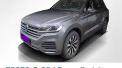 Siliziumgrau metallic Gebraucht 2025 VW Touareg SUV | 53.940 € (Superpreis)
