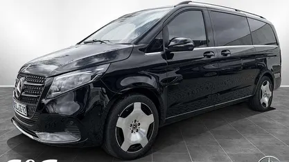 Gebraucht Mercedes V300 Avantgarde 237 PS (174 kW) 2026 Obsidianschwarz Van / Kleinbus