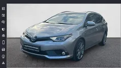 Gebraucht 2017 Toyota Auris Hybrid Team Kombi | 17.900 € (Etwas zu teuer)