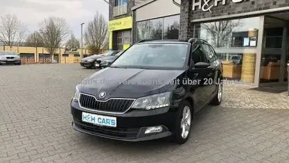 Gebraucht Skoda Fabia Drive 105 PS (77 kW) 2017 Schwarzmagic perleffekt Kombi