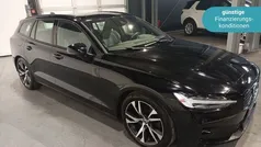 Schwarz Gebraucht 2020 Volvo V60 R-Design Kombi | 27.660 € (Guter Preis)