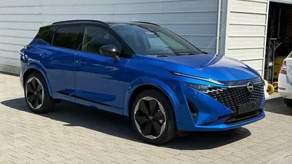 Gebraucht Nissan Qashqai 158 PS (116 kW) 2025 Magnetic blue / schwarzes dach SUV