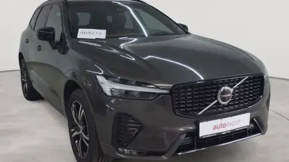 Gebraucht Volvo XC60 R-Design 197 PS (144 kW) 2022 Pine grey metallic SUV