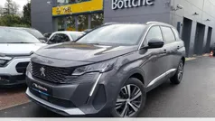 Lackierung platiniumgrau/metallic klarlack Gebraucht 2023 Peugeot 5008 Allure Van / Kleinbus | 28.780 € (Fairer Preis)