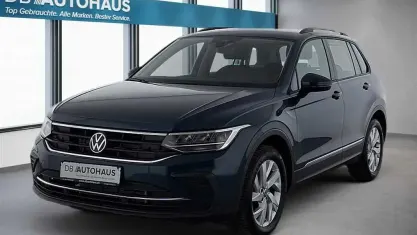 Gebraucht VW Tiguan Life 150 PS (110 kW) 2024 Blau SUV