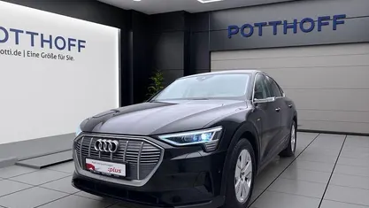 Schwarz Gebraucht 2021 Audi e-tron Sportback Comfort SUV | 26.750 € (Guter Preis)