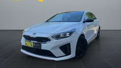 (hw2) deluxeweiss met. Gebraucht 2020 Kia ProCeed GT Kleinwagen | 20.990 € (Fairer Preis)