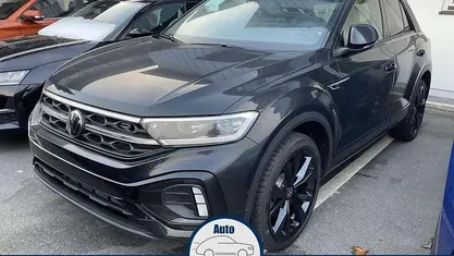 Grenadillschwarz metallic Neu 2025 VW T-Roc Style SUV | 37.995 € (Guter Preis)