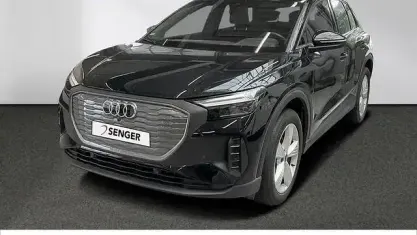 Gebraucht Audi Q4 e-tron Comfort 125 kW (170 PS) 2023 Mythosschwarz metallic SUV