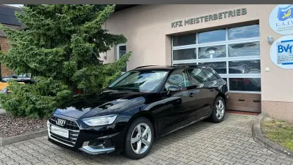 Gebraucht Audi A4 Advanced 204 PS (150 kW) 2020 Brilliantschwarz Kombi