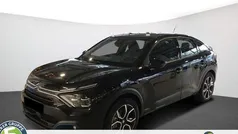 Perla neraschwarz ( Gebraucht 2024 Citroën e-C4 Feel Limousine | 23.790 € (Fairer Preis)