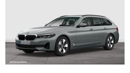 Używany BMW 520 Efficient Dynamics 190 KM (139 kW) 2023 Szary Kombi