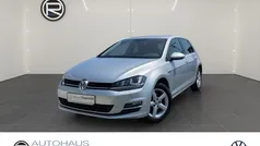 Silber Gebraucht 2015 VW Golf VII LOUNGE Limousine | 12.980 € (Fairer Preis)