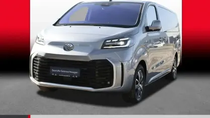 Gebraucht Toyota Proace Verso Team 177 PS (130 kW) 2024 Bismut silber Kombi