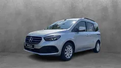 Gebraucht 2023 Mercedes T180 Progressive Van / Kleinbus | 27.790 € (Fairer Preis)