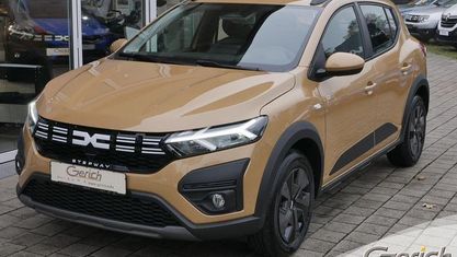 Usata Dacia Sandero Expression 91 CV (66 kW) 2025 Beige Utilitaria