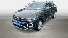 Schwarz Gebraucht 2024 VW T-Roc Style SUV | 29.490 € (Fairer Preis)
